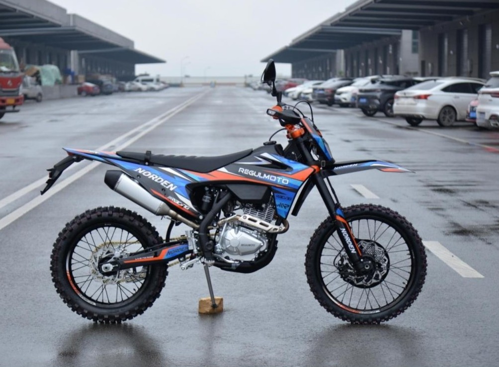 Мотоцикл Regulmoto Norden 300 ПТС